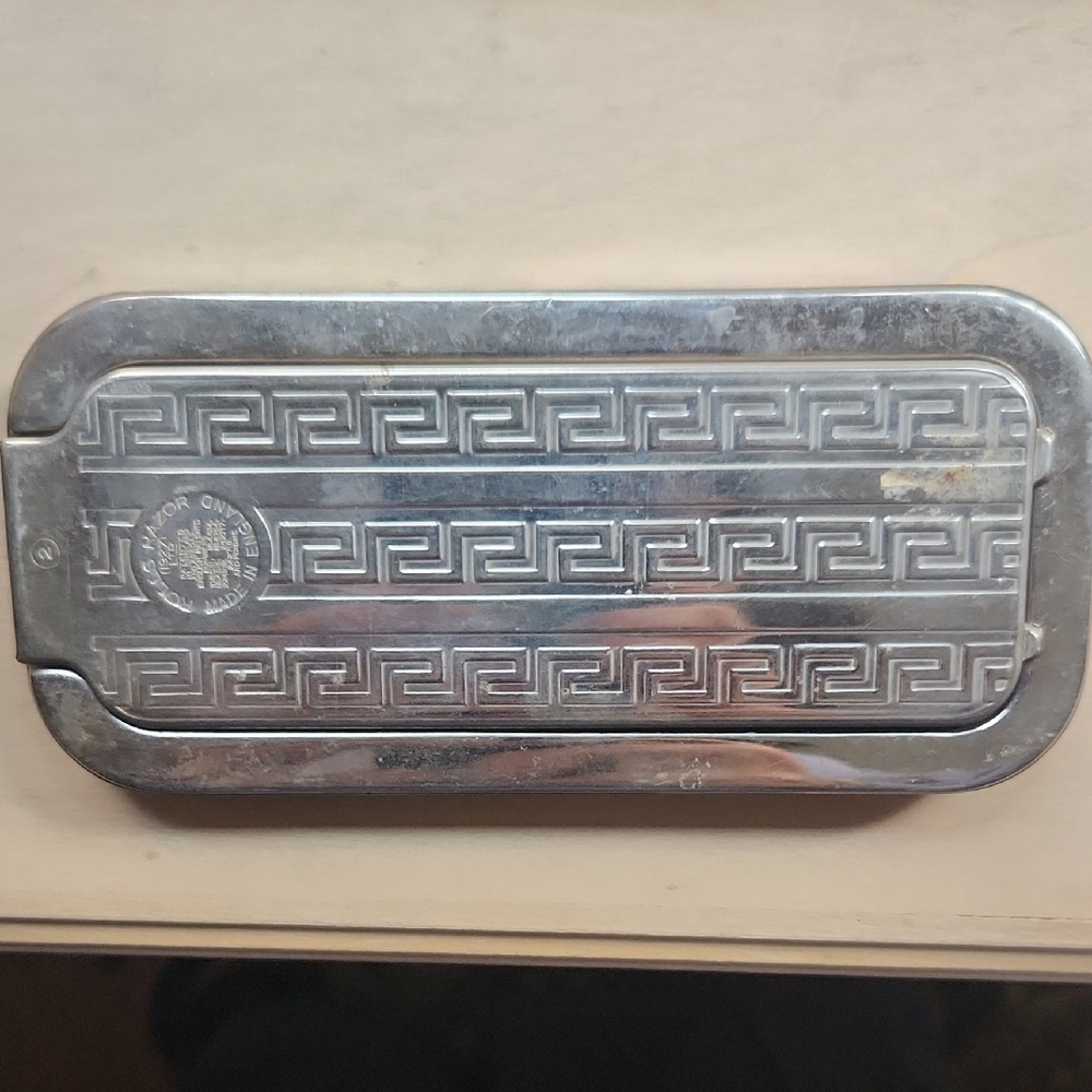 Unique Vintage Silver Metal Accessory Case